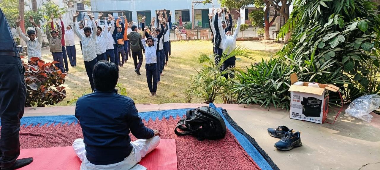 FREE YOGA CAMP